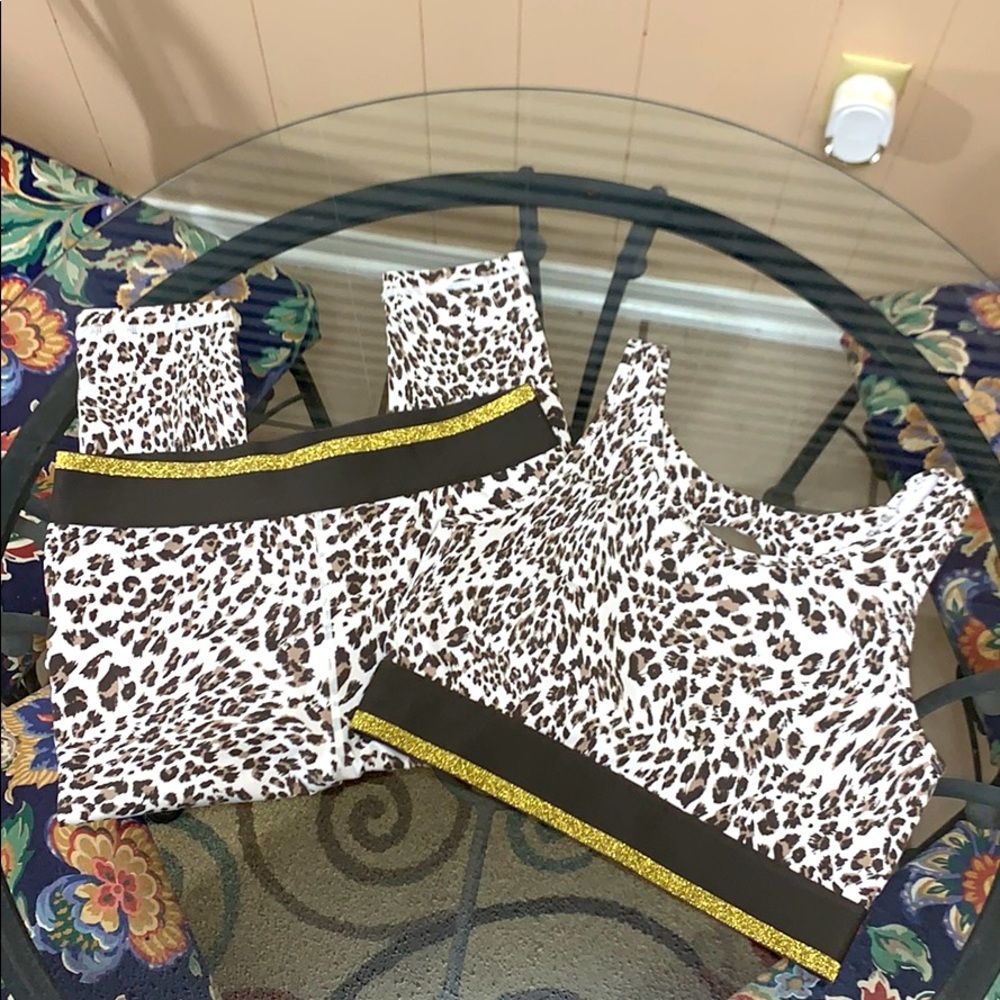 Mono b workout set leopard print